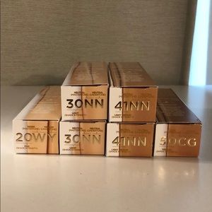 CLEARANCE Urban Decay Stay Naked Foundation